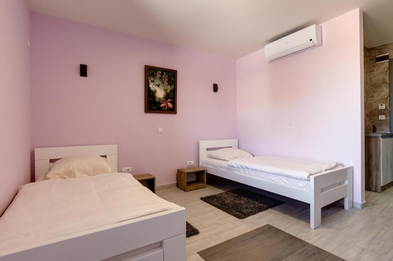 Apartments Singidunum 4 Lux Belgrado Esterno foto
