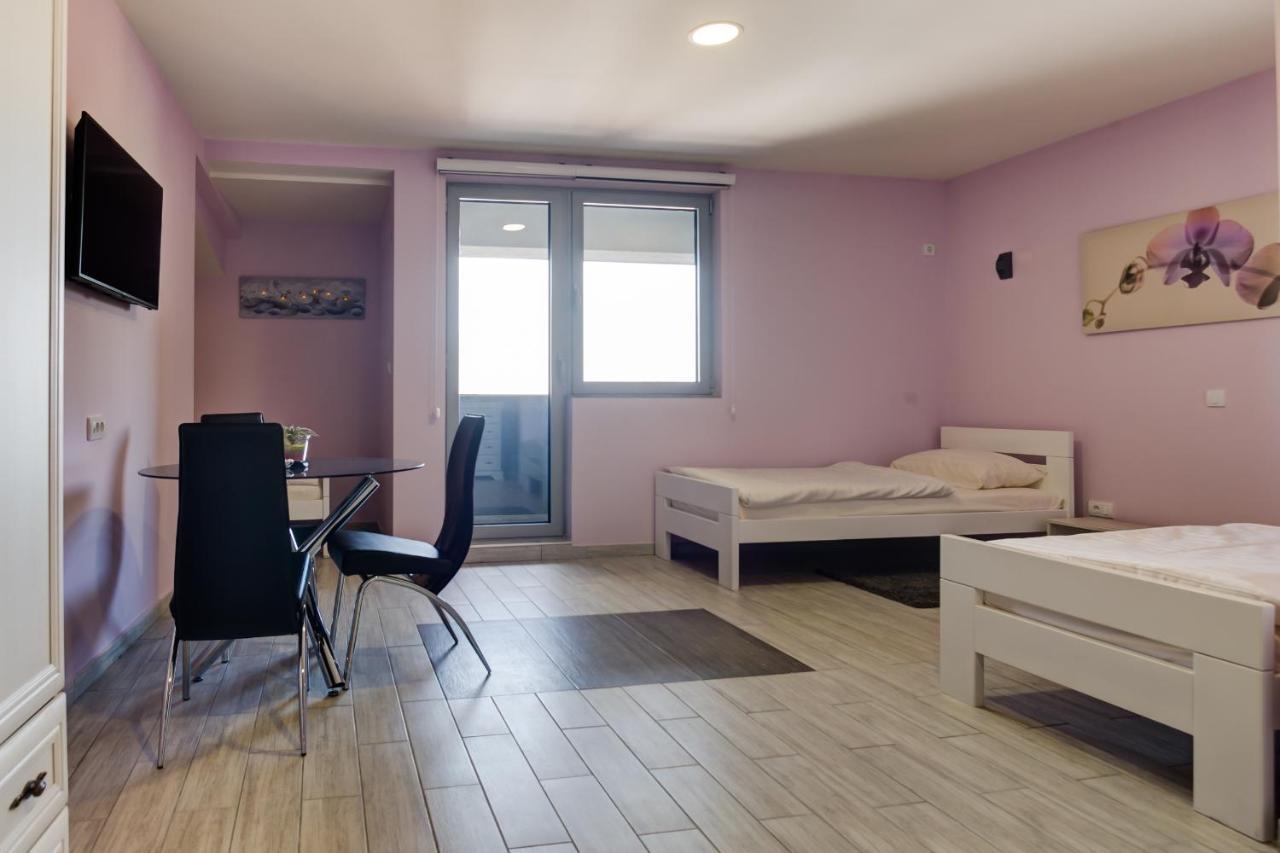 Apartments Singidunum 4 Lux Belgrado Esterno foto