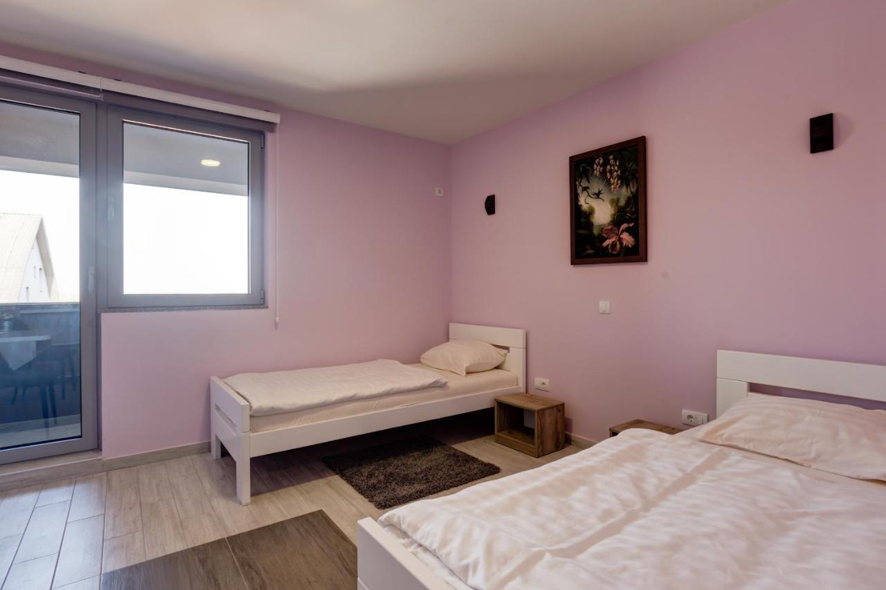Apartments Singidunum 4 Lux Belgrado Esterno foto